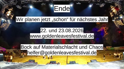 Blick durch den Festivalbauzaun – Strom und Internet in der „Wildnis“